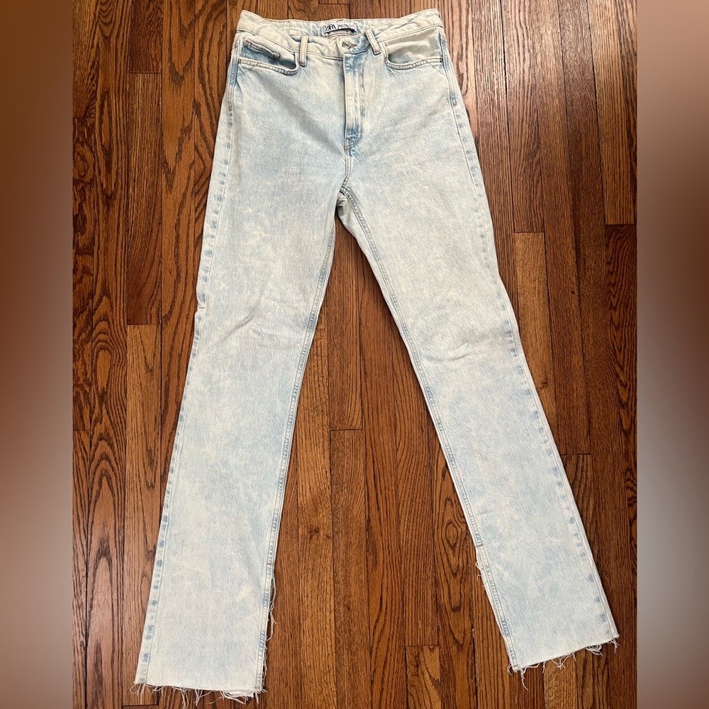Zara Light Wash Straight Leg Jeans